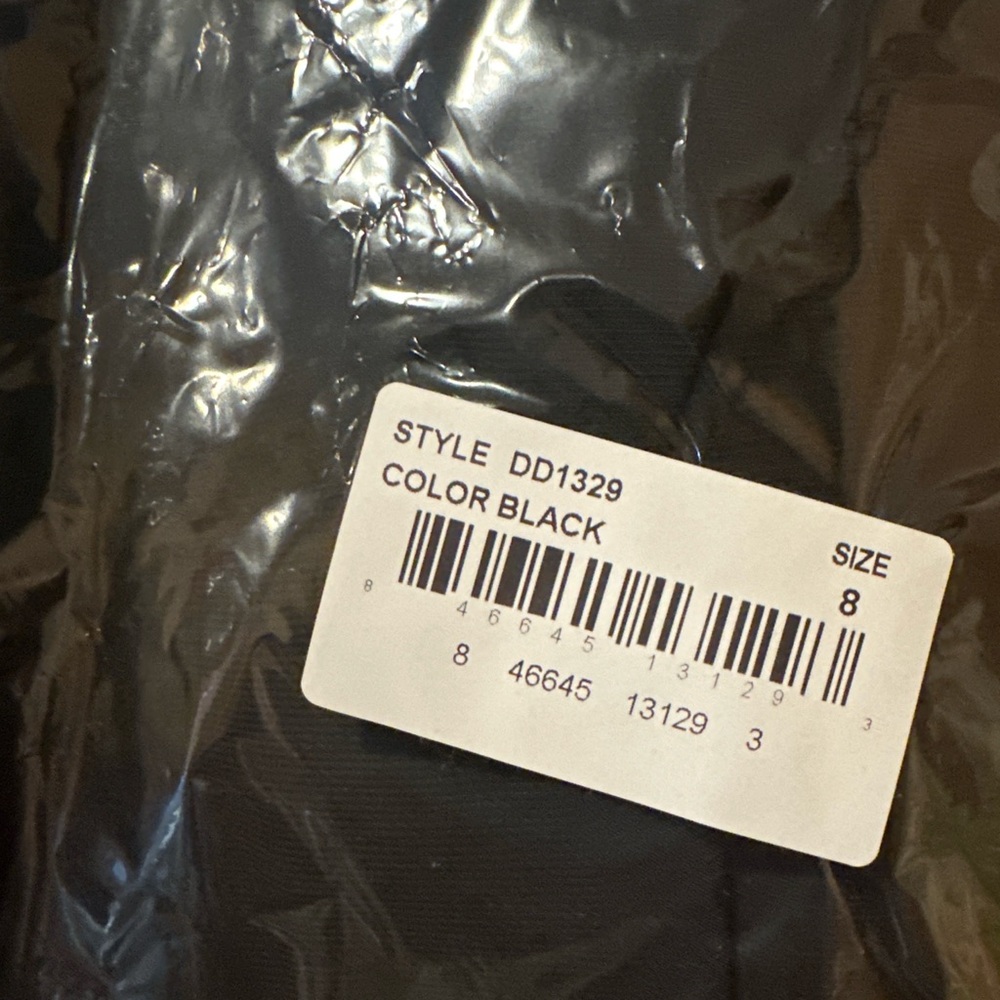 Dylan & Davids Black Halter Evening Gown Size 8 NWT Slit Formal Dress DD1329 - Picture 6 of 6